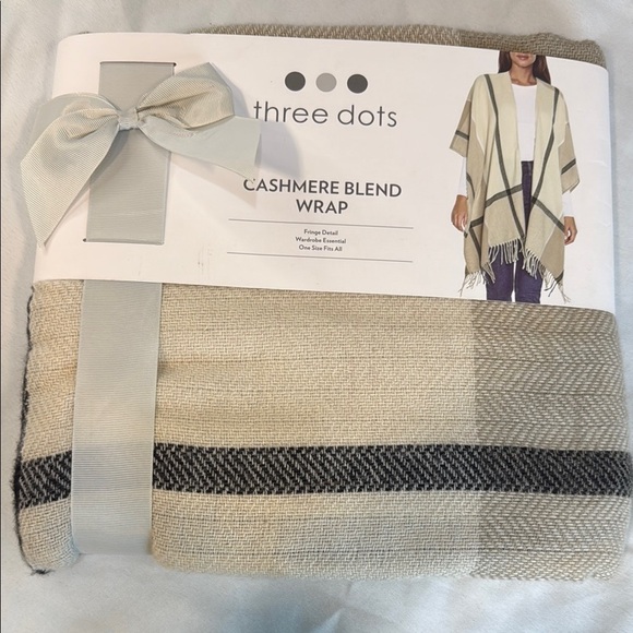 Three Dots Cashmere Blend Wrap, Cream plaid, OSFA, fringe detail, soft! NWT - Picture 1 of 6